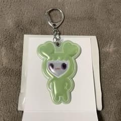 TWICELOVELYSランダムリフレクターキーホルダー　ジョンブリー