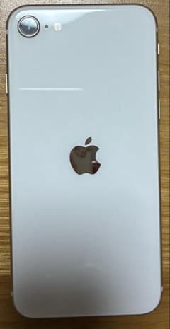 中古 Apple iPhone SE第3世代 本体 ホワイト - メルカリ
