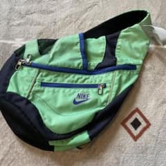 old Nike スリングバッグのサムネイル