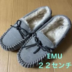 EMU Australia★Amity★シープスキンモカシン　チャコール EMU Australia☆Amity☆シープスキンモカシン チャコール 22㎝ - メルカリ