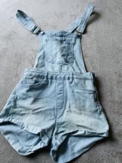Thumbnail of H&M デニムサロペットショートパンツ