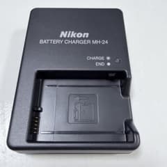 Nikon バッテリーチャージャー MH-24 充電器のサムネイル