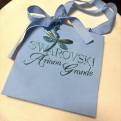 SWAROVSKI Ariana Grande ショップ袋のサムネイル