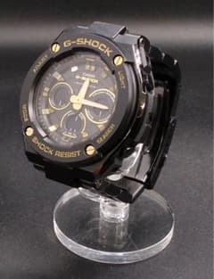 Excellent condition G-SHOCK GST-w300BD radio solar watch with black metal band