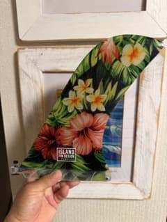  FIN DESIGN サーフボードフィン ハワイアン柄 ISLAND FIN DESIGN サーフボードフィン - メルカリ