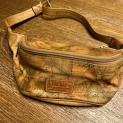 プリマクラッセ　ウエストポーチのサムネイル