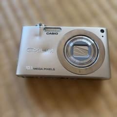 CASIO EXILIM 10.1メガピクセル デジタルカメラのサムネイル