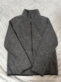 フード無しパーカー☆150☆UNIQLOのサムネイル