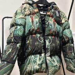 BURBERRY LONDON ENGLAND ダウンジャケットのサムネイル