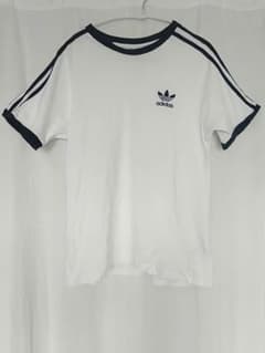 adidas Tシャツのサムネイル