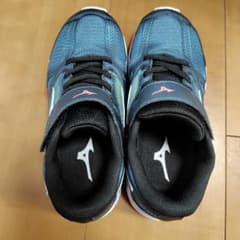 ミズノ　スニーカー　20.5cmのサムネイル