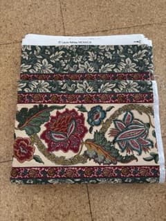 Laura Ashley 花柄生地 120 x 250 cmのサムネイル