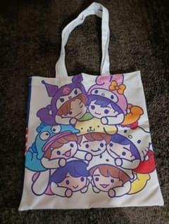 なにわ男子×サンリオ　トートバッグのサムネイル
