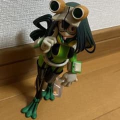 蛙吹梅雨 フィギュア おまけ付きのサムネイル