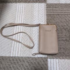GISELLE スマホショルダーバッグ ベージュのサムネイル