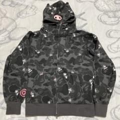 BAPE × サンリオ クロミ ブラック迷彩 フルジップパーカーのサムネイル