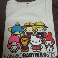 APE×サンリオ  コラボTシャツのサムネイル