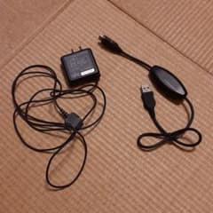 【純正】FOMA 充電機能付USBケーブル 02　ACアダプタ02のサムネイル