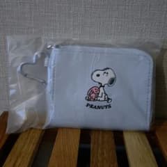 ゼクシィ 付録 スヌーピー ミニ財布のサムネイル