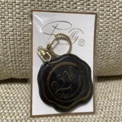 安室奈美恵 Finally 25th Anniversary キーホルダーのサムネイル