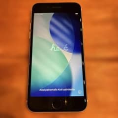 Apple iPhone SE2 本体 ホワイト 背面ガラス割れあり - メルカリ