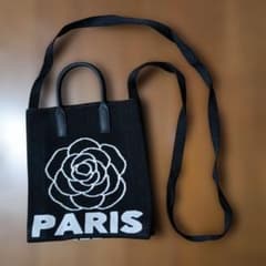カメリア柄 PARIS ロゴ ニット スマホショルダーバッグ ブラック　可愛いのサムネイル