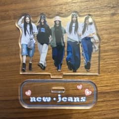 NewJeans アクリルスタンドのサムネイル