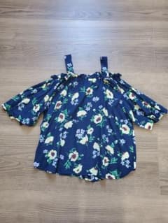花柄オフショルダー半袖シャツのサムネイル