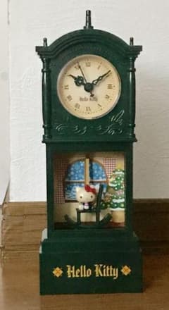 ハローキティ 振り子時計♪ 新品未使用のサムネイル