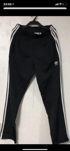 こまり様専用adidasトラックパンツのサムネイル
