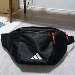 adidas THREE STRIPE LIFE ボディバッグのサムネイル