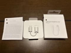 Apple Lightning to Headphone Jack 純正アダプタのサムネイル