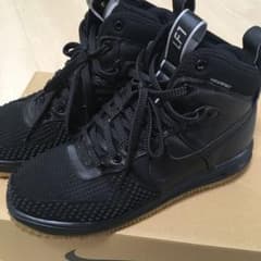 ナイキ　NIKE LF1 ブラックスニーカーのサムネイル