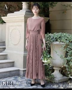 結婚式ドレスのサムネイル