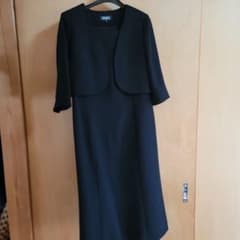 美品 洋服の青山 スーツ セットアップ ブラックフォーマル 喪服 黒 11 Lのサムネイル