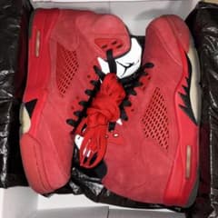 Air Jordan 5 Retro レッド スニーカーのサムネイル