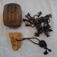 最終値下！超レア骨董☆根付と鍵多数☆蔵整理 - メルカリ
