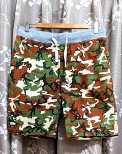 カモフラ柄ショートパンツのサムネイル