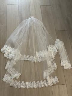 【まり様専用】ウェディンググローブ ウェディングベール　ホワイト 刺繍のサムネイル
