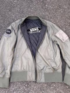 VANS MA-1スタイルジャケット オリーブグリーンのサムネイル