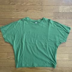 ユニクロ ドルマン　Tシャツ　グリーン　Mサイズのサムネイル