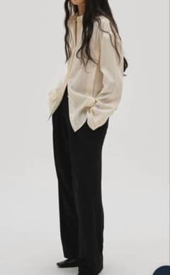 TODAYFUL Sidetuck Silky Shirts エクリュのサムネイル