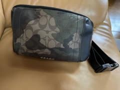 COACHボディーバッグ(ウエストポーチ)のサムネイル