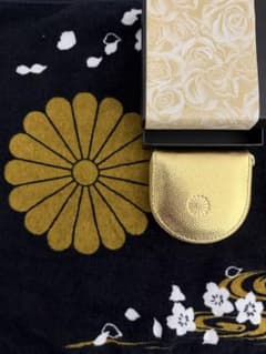 新品　皇居　金色　ゴールド　コインケースのサムネイル