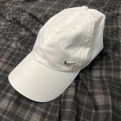 NIKE スポーツキャップのサムネイル