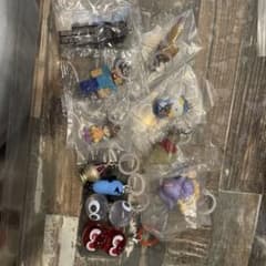 【値下げ】カプセルトイ めじるしアクセサリー 詰め合わせ 13個セットのサムネイル