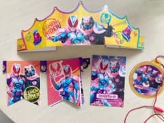 仮面ライダー　リバイス＊お誕生日＊ガーランドのサムネイル