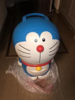 【未使用品】ドラえもん 冷温庫のサムネイル