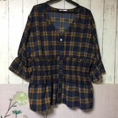 専用ページ   3L★ Vネック トップスのサムネイル