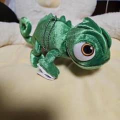 m*n様 パスカル 肩のせ ぬいぐるみ ラプンツェル